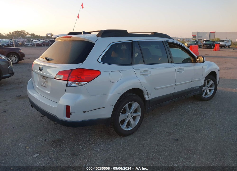 2014 SUBARU OUTBACK 2.5I LIMITED VIN: 4S4BRCLC4E3278570