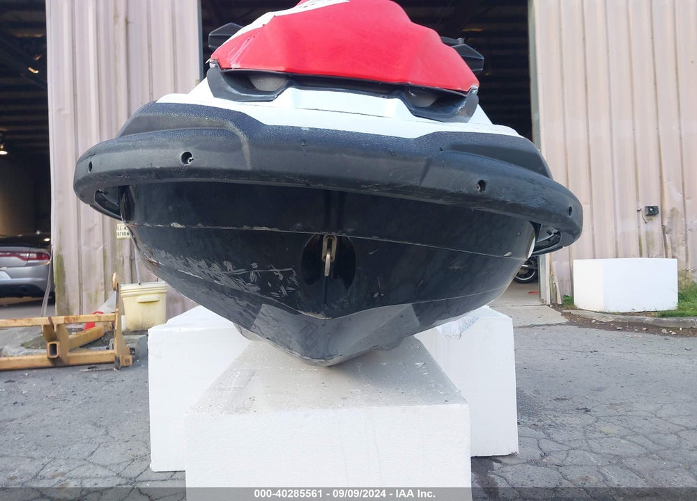 2020 KAWASAKI JET SKI STX VIN: 00000KAW10750F020