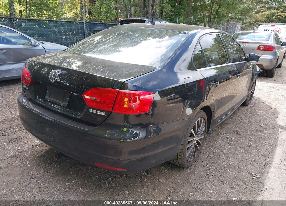 2012 VOLKSWAGEN JETTA 2.5L SEL PREMIUM VIN: 3VWLP7AJ2CM470232