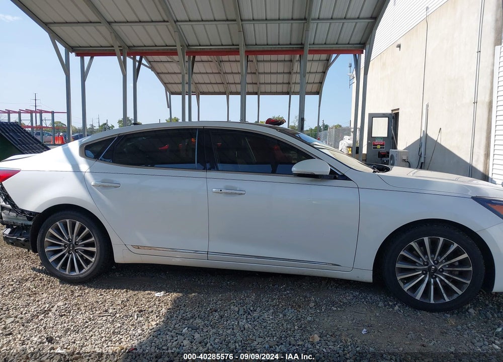 2017 KIA CADENZA PREMIUM VIN: KNALC4J15H5092740