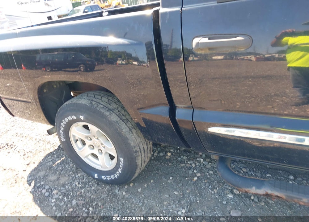 2005 DODGE DAKOTA LARAMIE VIN: 1D3HE58K05S297989