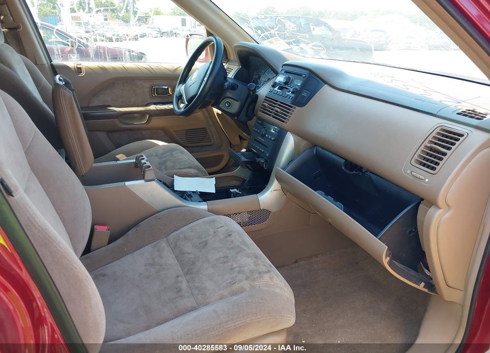 2005 HONDA PILOT VIN: 5FNYF18455B049136