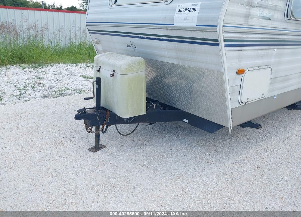 2005 COACHMEN 27RLS VIN: 1TC2B067751500556