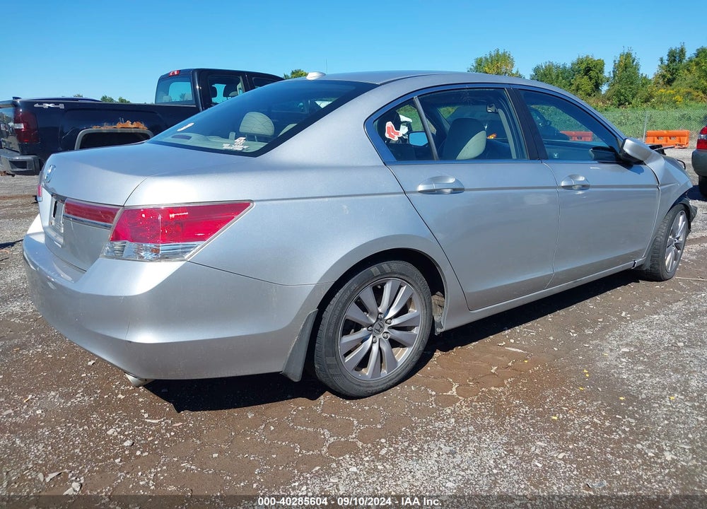 2011 HONDA ACCORD 2.4 EX-L VIN: 1HGCP2F83BA033333