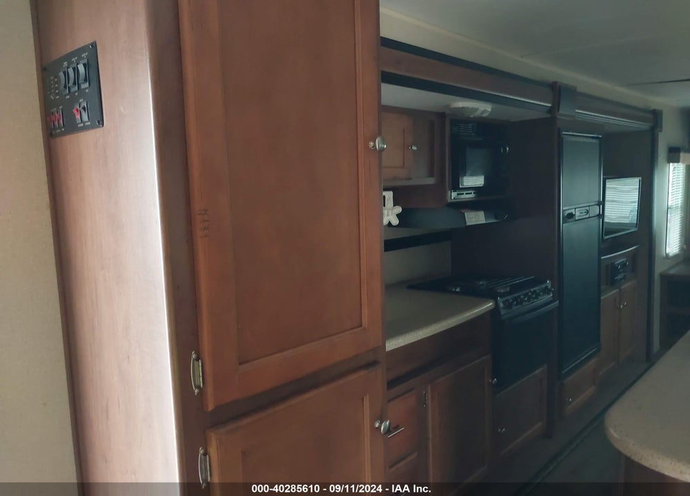 2014 DUTCHMAN ASPEN 3117RLDS VIN: 4YDT31123EH920589
