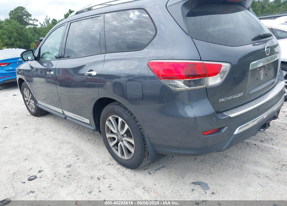 2014 NISSAN PATHFINDER SL VIN: 5N1AR2MN1EC645804
