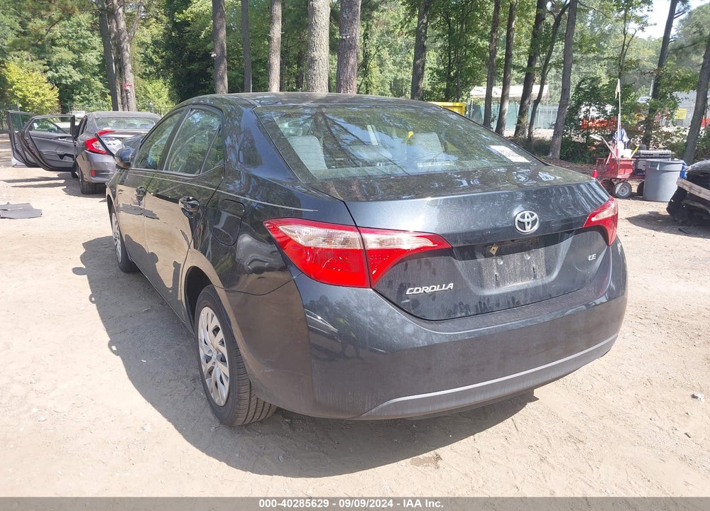 2018 TOYOTA COROLLA LE VIN: 2T1BURHE4JC055768