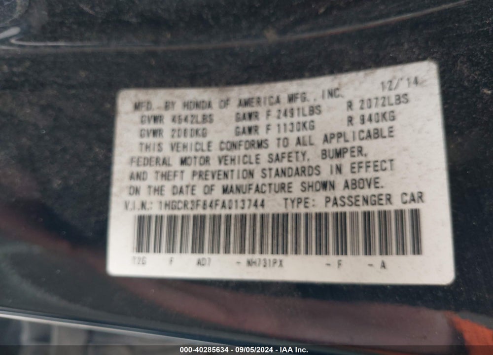 2015 HONDA ACCORD VIN: 1HGCR3F84FA013744