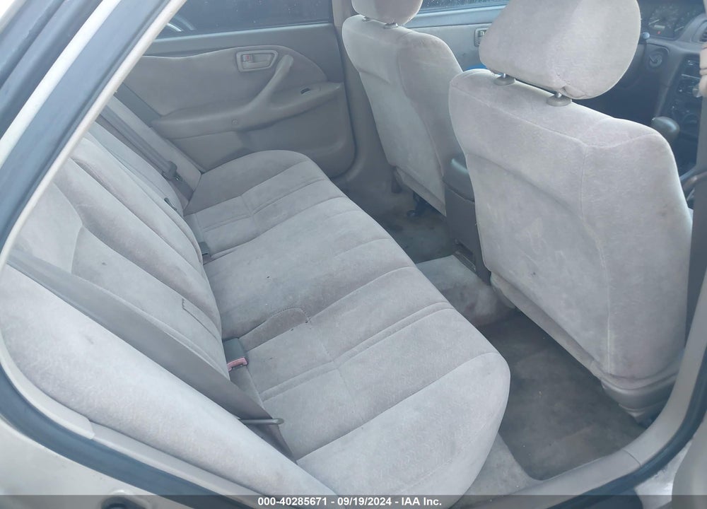 1999 TOYOTA CAMRY LE VIN: 4T1BG22K2XU915056