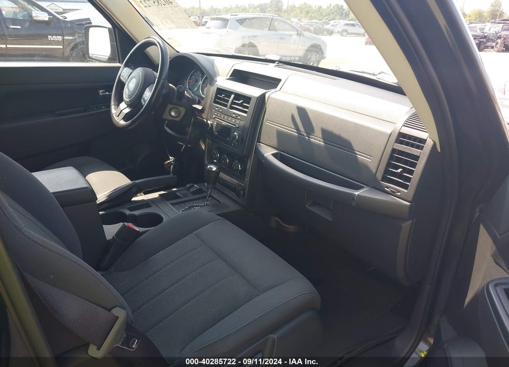 2011 JEEP LIBERTY SPORT VIN: 1J4PN2GK8BW557087