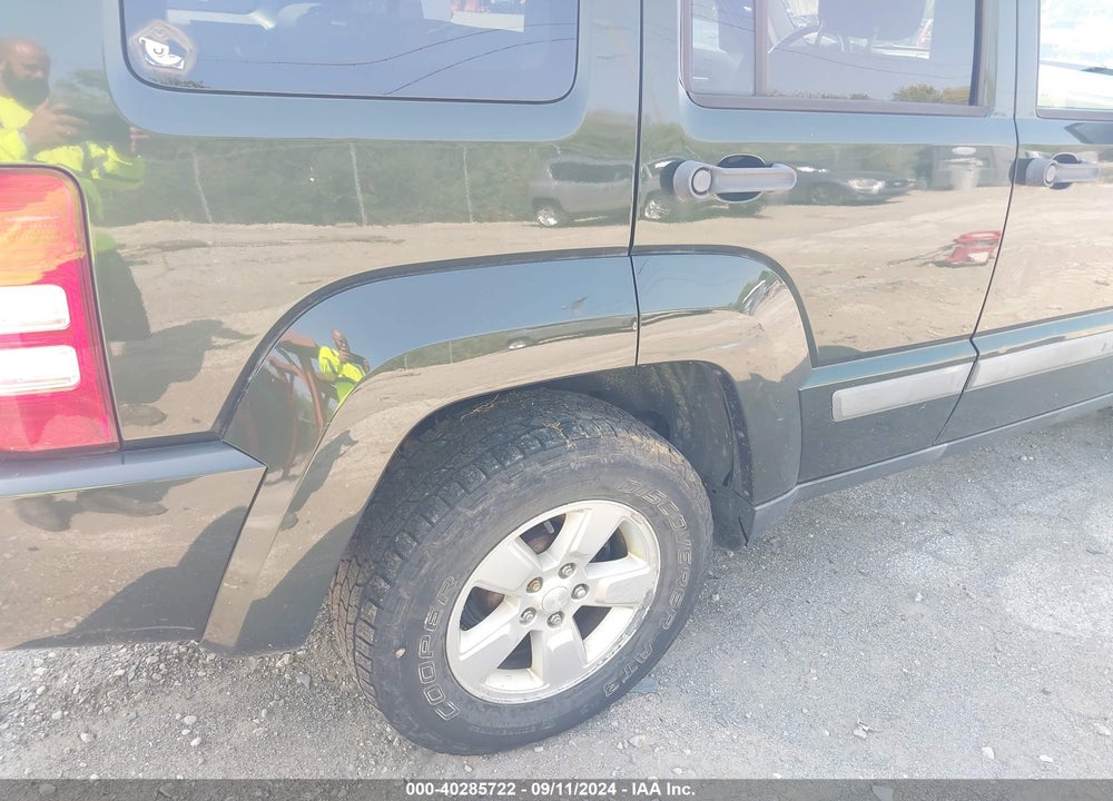 2011 JEEP LIBERTY SPORT VIN: 1J4PN2GK8BW557087