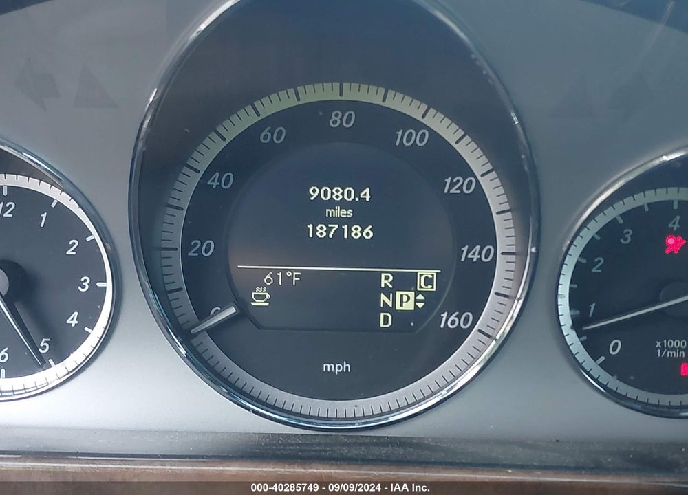 2010 MERCEDES-BENZ E 350 4MATIC VIN: WDDHF8HB6AA208567