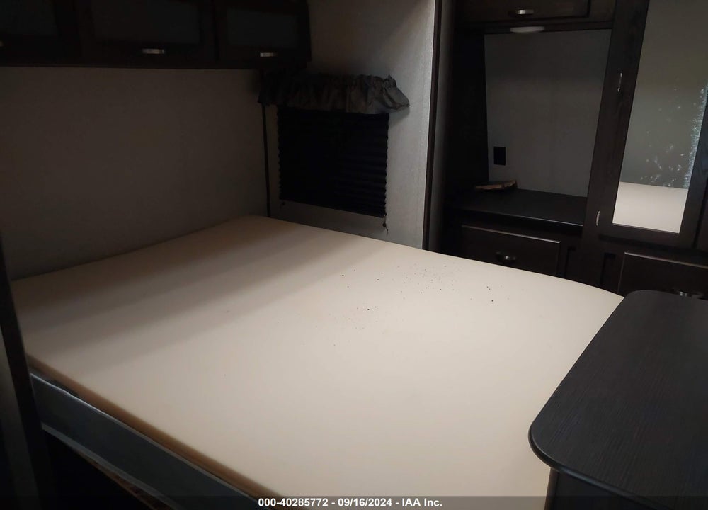 2019 KEYSTONE SPRINTER VIN: 4YDT33326K3100640
