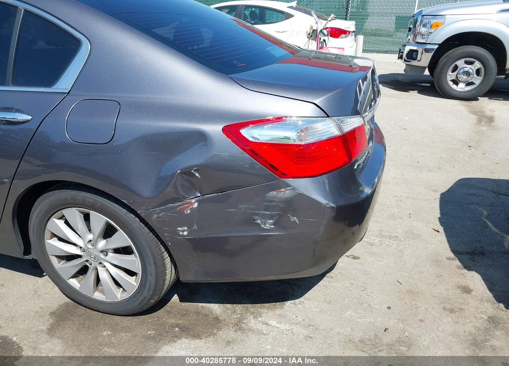 2015 HONDA ACCORD EX VIN: 1HGCR2F72FA047537