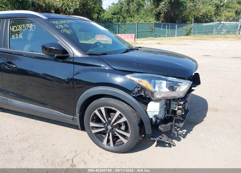 2018 NISSAN KICKS SV VIN: 3N1CP5CU4JL531116