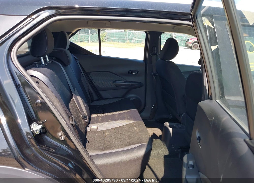2018 NISSAN KICKS SV VIN: 3N1CP5CU4JL531116