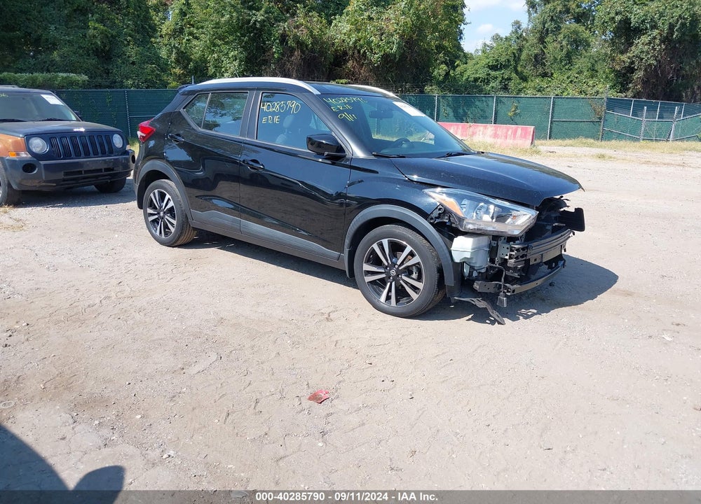 2018 NISSAN KICKS SV VIN: 3N1CP5CU4JL531116