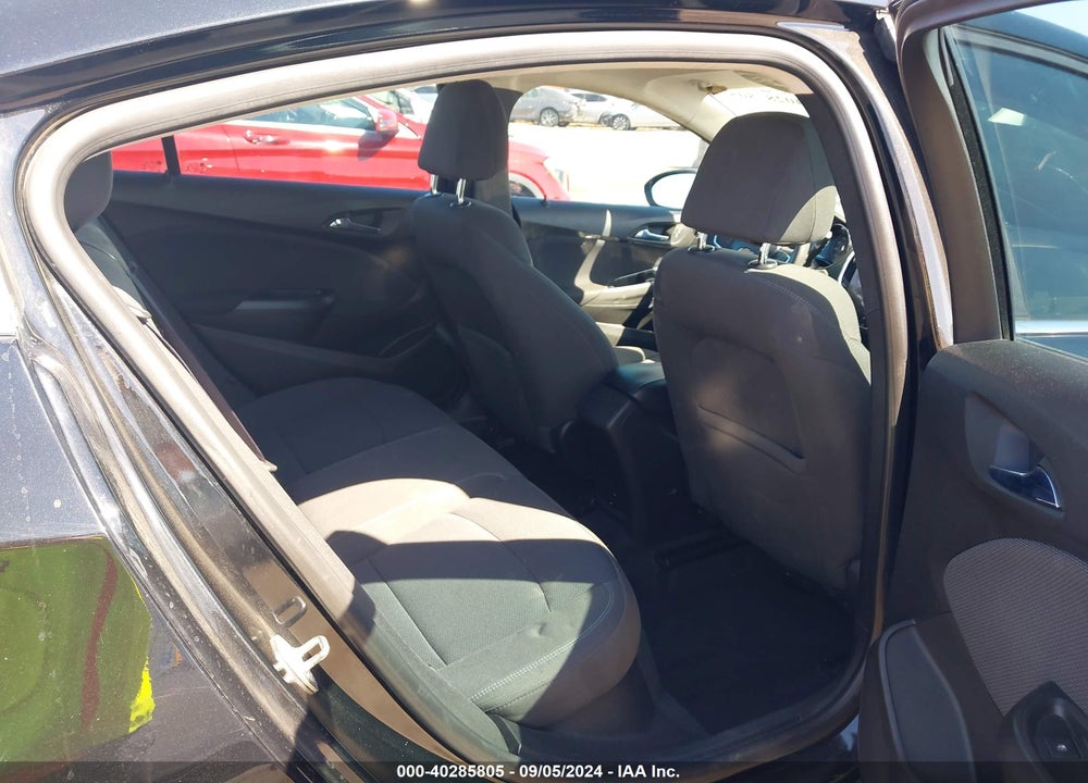 2017 CHEVROLET CRUZE LT AUTO VIN: 1G1BE5SM4H7171580
