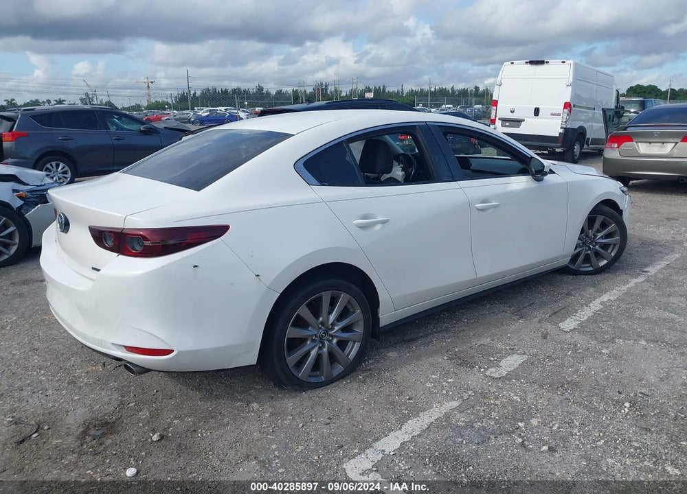 2021 MAZDA 3 PREFERRED VIN: JM1BPACL2M1317553