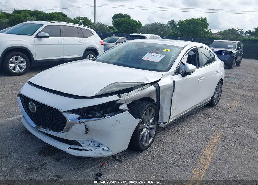 2021 MAZDA 3 PREFERRED VIN: JM1BPACL2M1317553