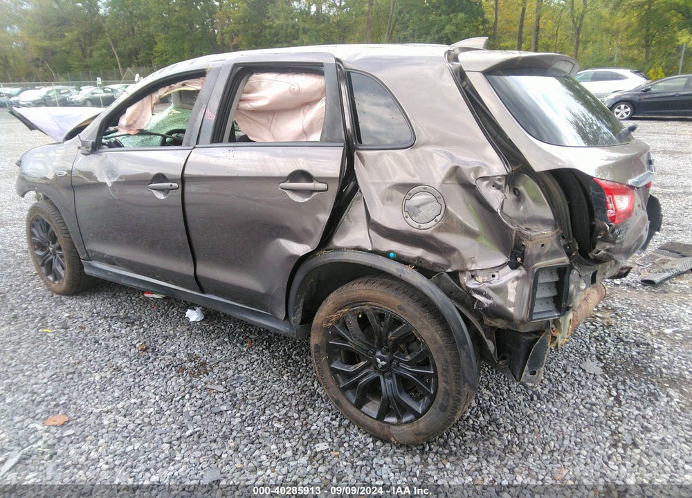 2018 MITSUBISHI OUTLANDER SPORT 2.0 LE VIN: JA4AR3AU6JZ028888