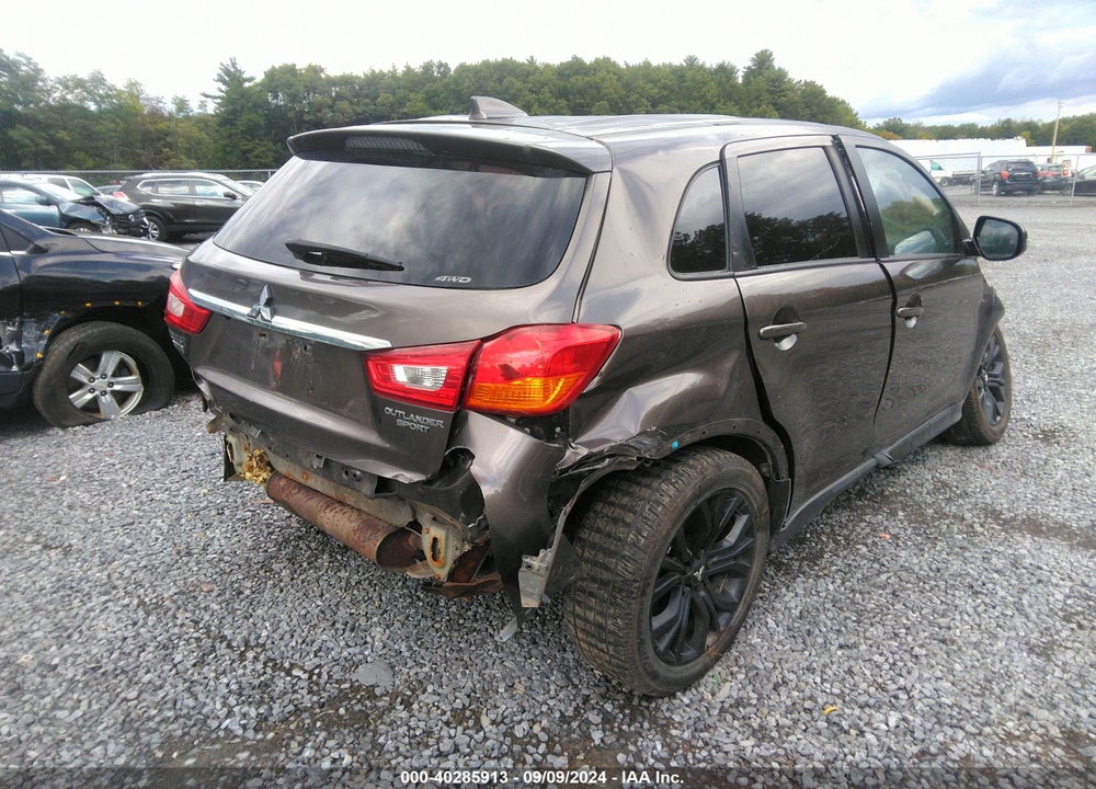 2018 MITSUBISHI OUTLANDER SPORT 2.0 LE VIN: JA4AR3AU6JZ028888