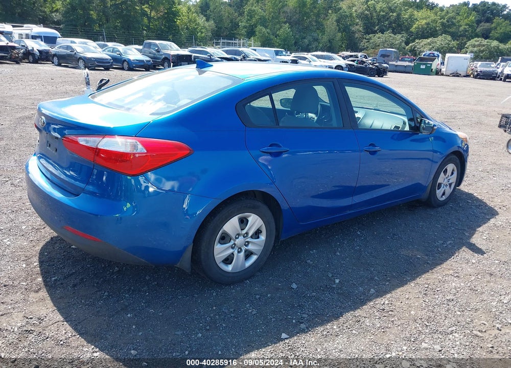 2015 KIA FORTE LX VIN: KNAFX4A6XF5338885