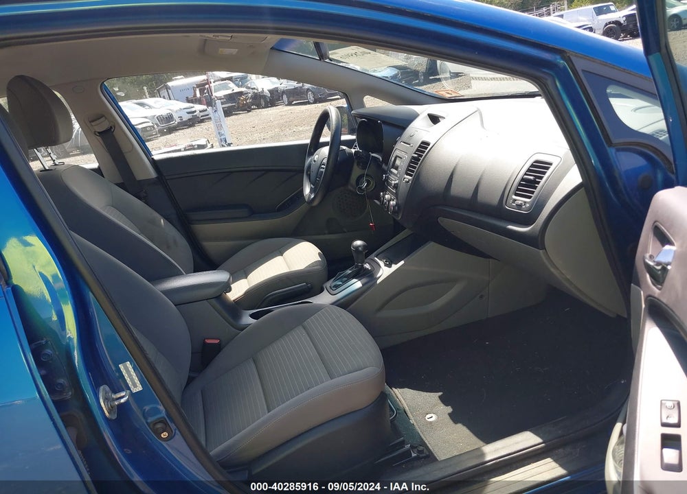 2015 KIA FORTE LX VIN: KNAFX4A6XF5338885