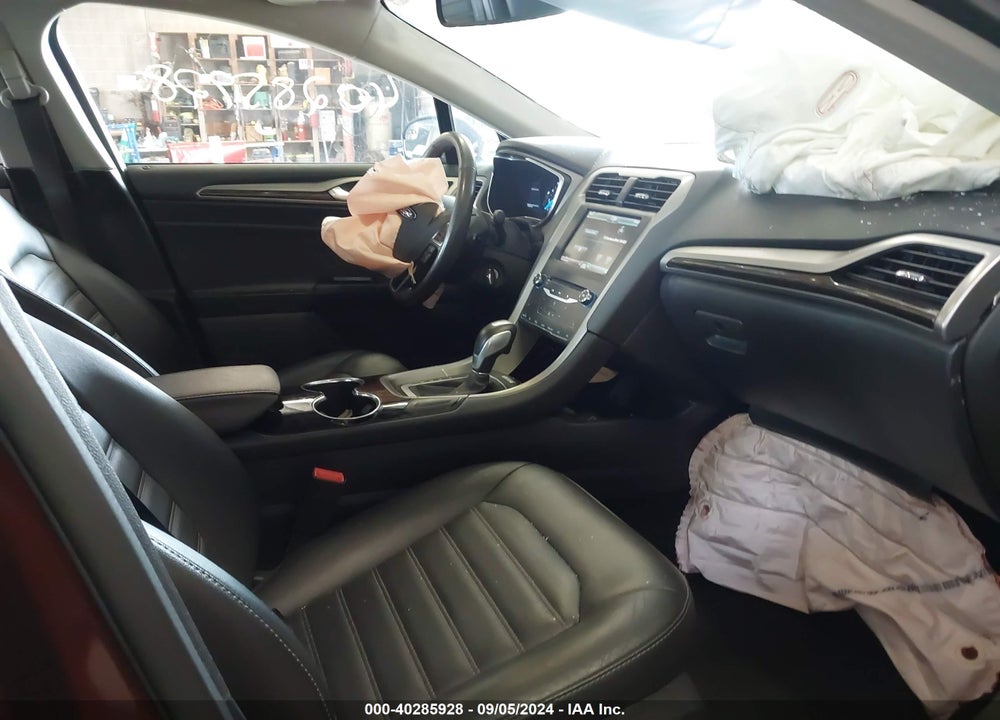 2015 FORD FUSION SE VIN: 3FA6P0H97FR150095