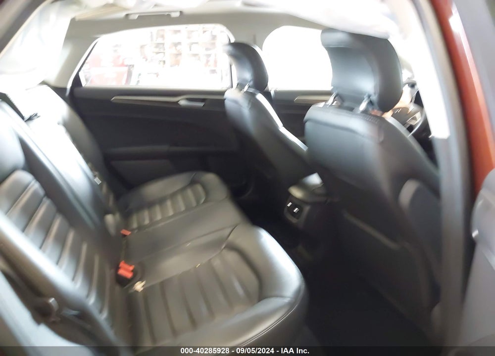 2015 FORD FUSION SE VIN: 3FA6P0H97FR150095