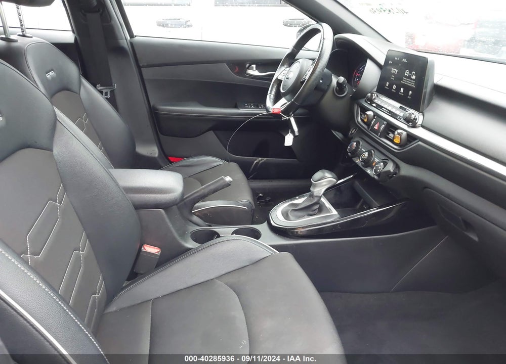 2021 KIA FORTE GT LINE VIN: 3KPF34ADXME305299