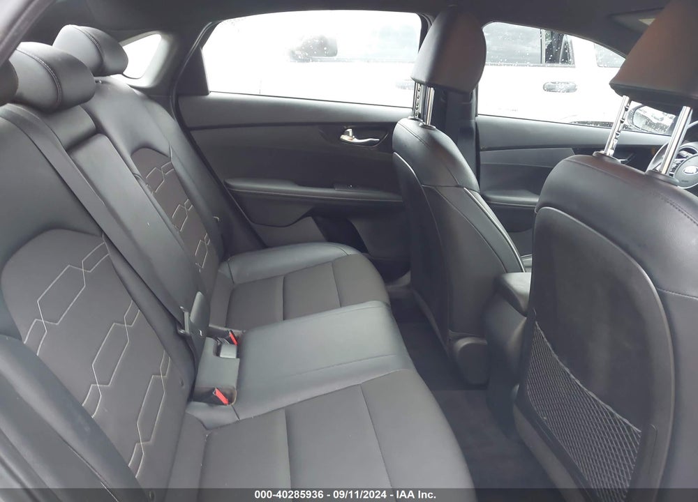 2021 KIA FORTE GT LINE VIN: 3KPF34ADXME305299