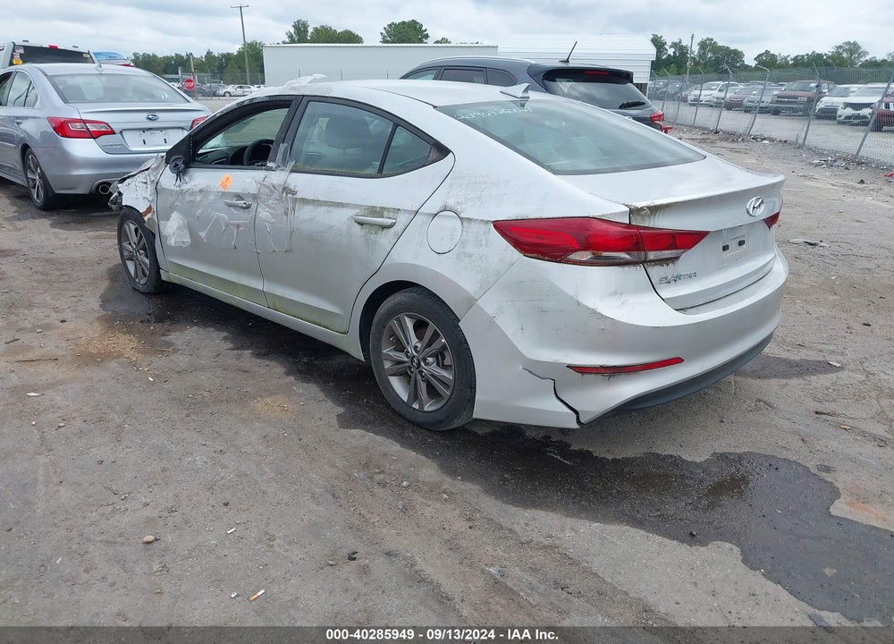 2018 HYUNDAI ELANTRA SEL VIN: 5NPD84LF7JH290064