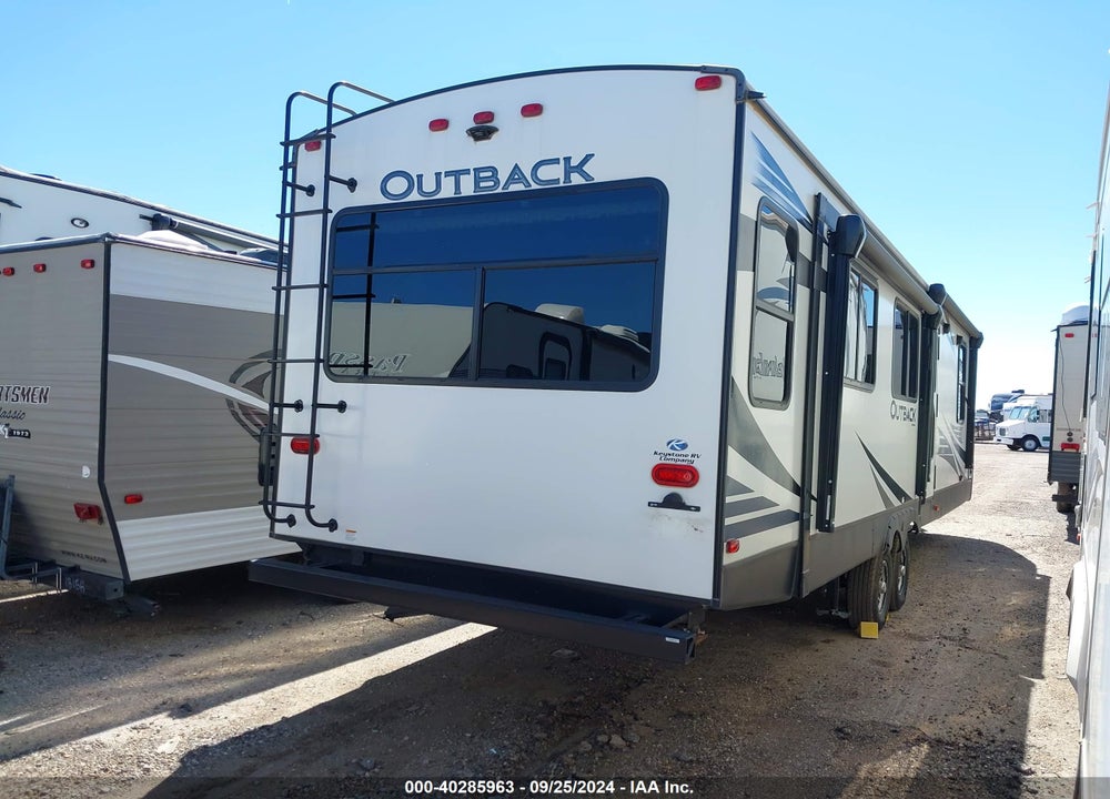 2020 OUTBACK 328RL VIN: 4YDT32826LB452630
