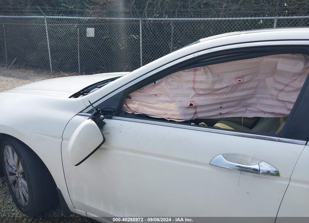 2011 HONDA ACCORD 3.5 EX-L VIN: 1HGCP3F81BA005973
