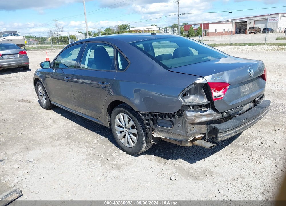 2013 VOLKSWAGEN PASSAT 2.5L S VIN: 1VWAH7A38DC072449
