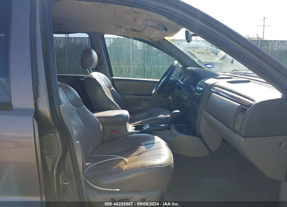 2000 JEEP GRAND CHEROKEE LAREDO VIN: 1J4G248S5YC126431