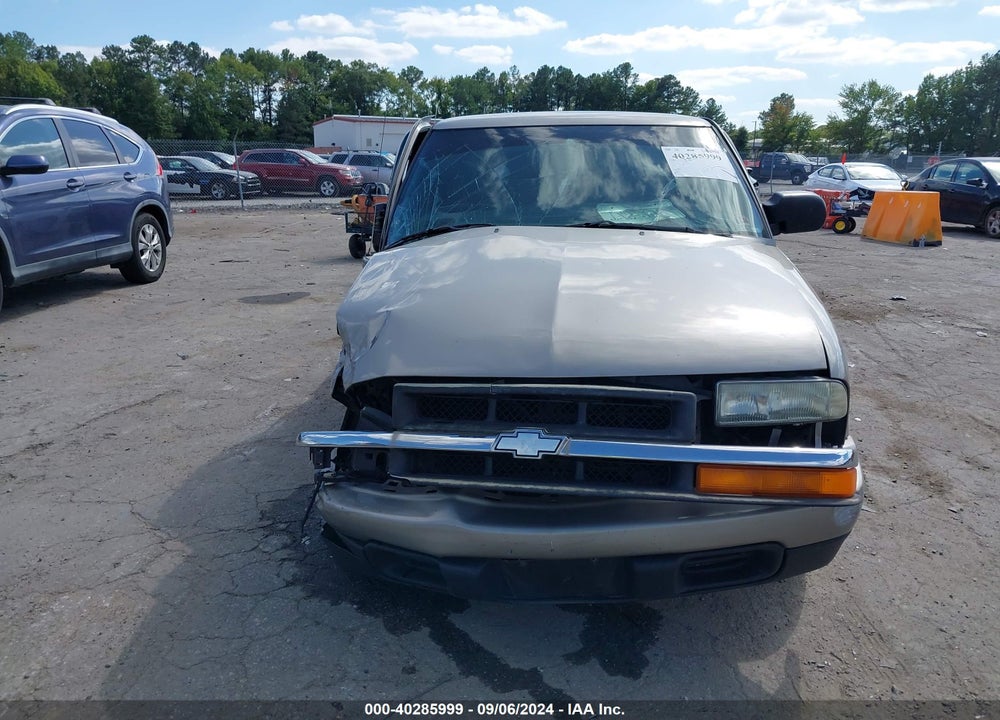 2002 CHEVROLET S-10 LS VIN: 1GCCS195428189400