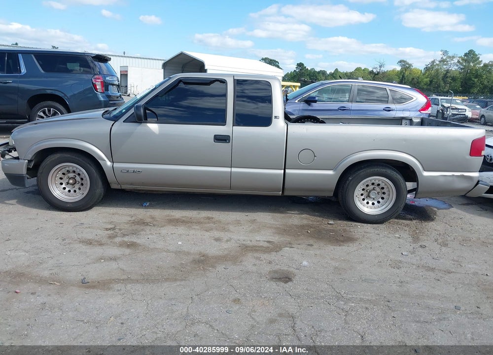 2002 CHEVROLET S-10 LS VIN: 1GCCS195428189400
