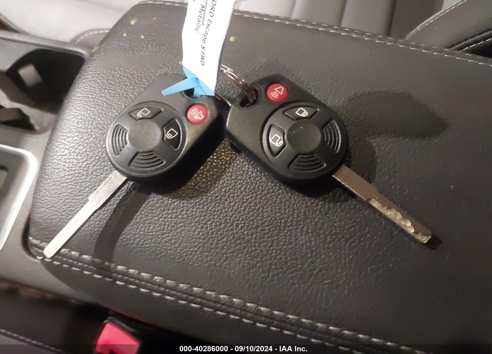 2017 FORD ESCAPE S VIN: 1FMCU0F78HUE48038