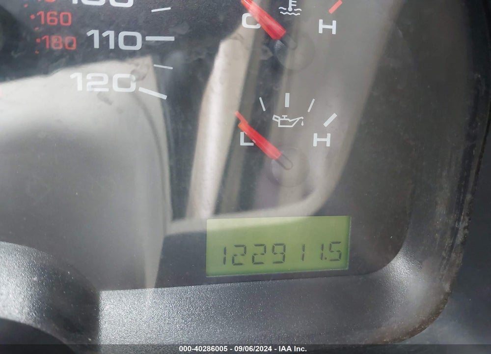 2005 FORD F-150 XLT VIN: 1FTRW12W85FB62203