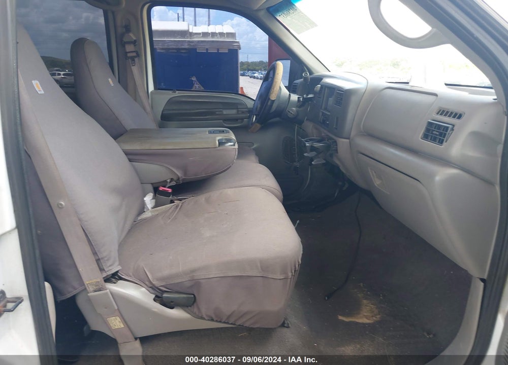 2000 FORD F-250 LARIAT/XL/XLT VIN: 3FTNW21F7YMA74639