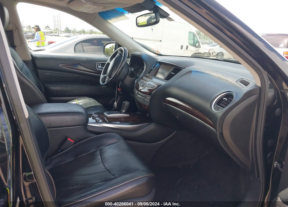 2013 INFINITI JX35 VIN: 5N1AL0MN6DC304676
