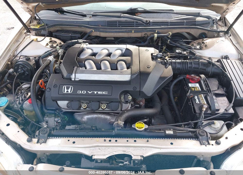 2002 HONDA ACCORD 3.0 EX VIN: 1HGCG22572A003599