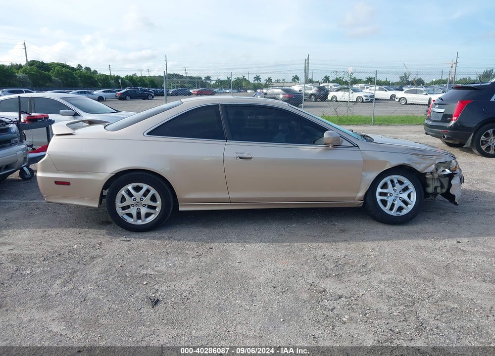 2002 HONDA ACCORD 3.0 EX VIN: 1HGCG22572A003599