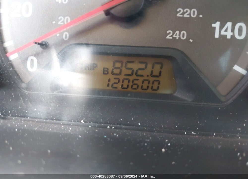 2002 HONDA ACCORD 3.0 EX VIN: 1HGCG22572A003599