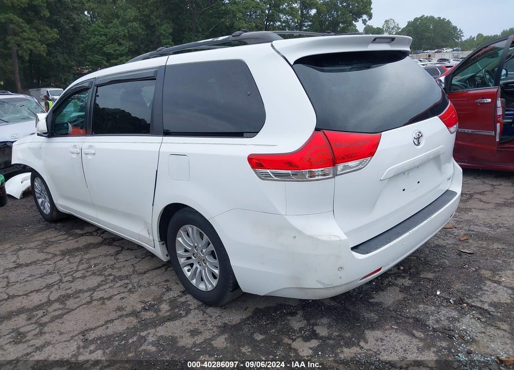 2012 TOYOTA SIENNA XLE V6 8 PASSENGER VIN: 5TDYK3DC4CS191457