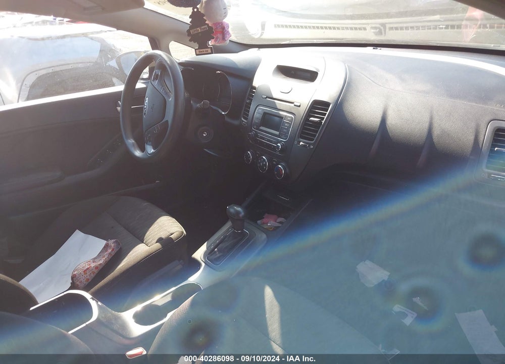 2016 KIA FORTE LX VIN: KNAFK4A67G5589198