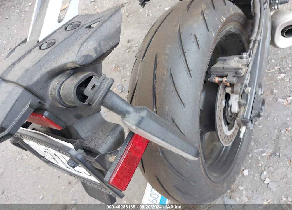 2024 YAMAHA YZFR7 VIN: JYARM38Y6RA003060