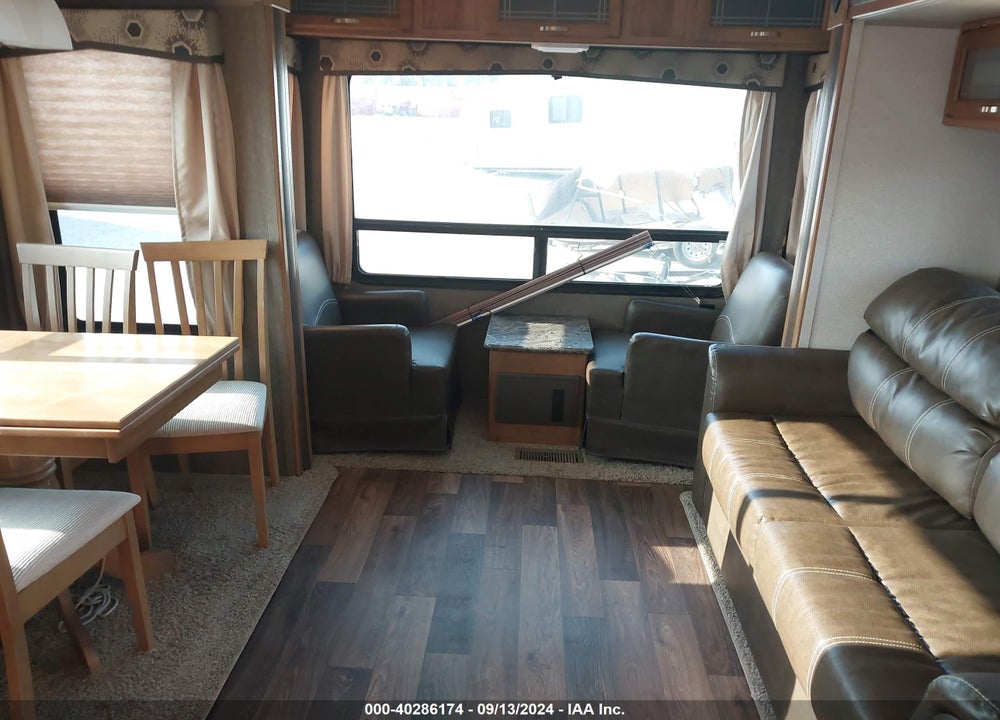 2017 KEYSTONE OTHER VIN: 4YDF27829H3105100